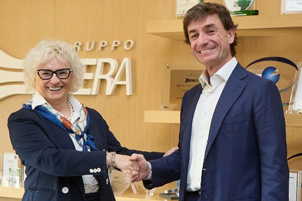 Salvatore Molè, direttore centrale innovazione del Gruppo Hera insieme all'AD di Sap, Carla Masperi