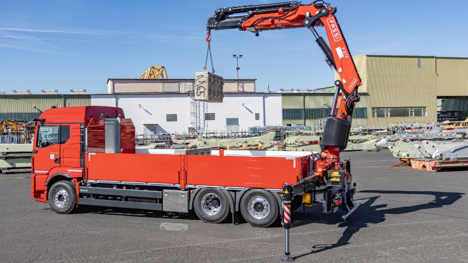 FASSI-Gru-SpA-iot-internet-of-cranes-micro-systems 9x5.jpg